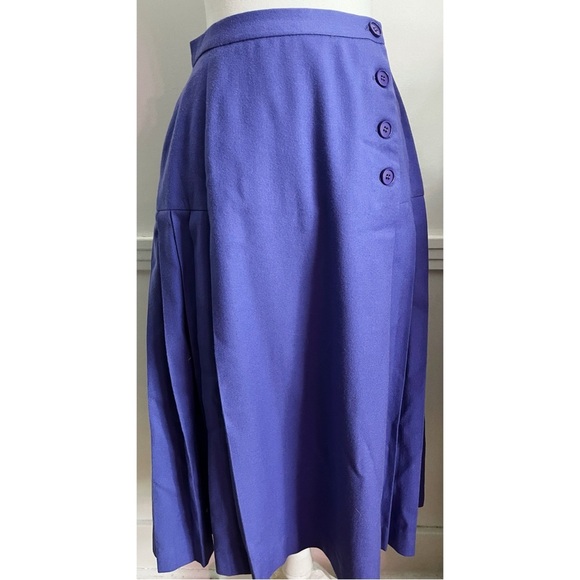 Christian Dior • Vintage A-Line Skirt in Purple Wool - Picture 1 of 6